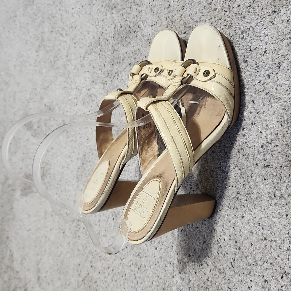Frye Cream/Yellow Gerry Slide Heel Leather Size 8